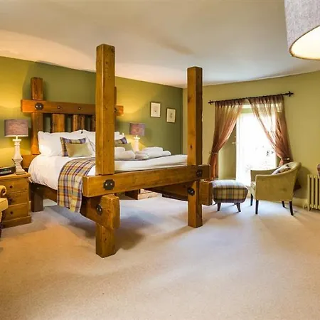 Low Graythwaite Hall *